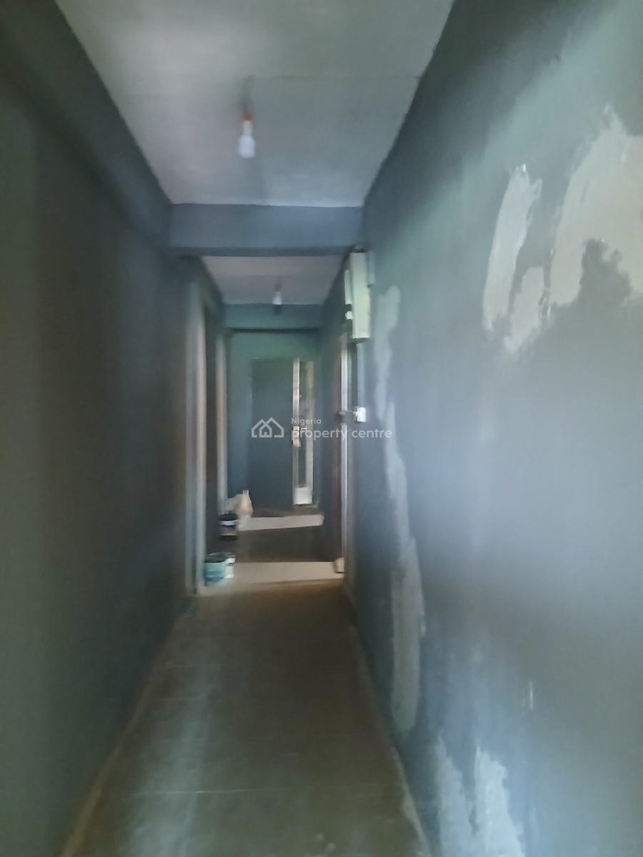 Decent Fine Three Bedroom, Yaba, Lagos, Flat / Apartment for Rent