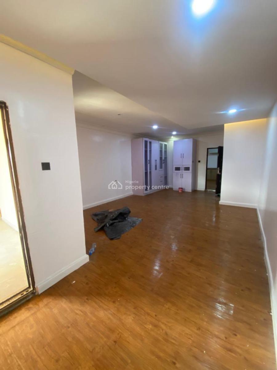 Spacious Room and Parlor at Lekki Phase 1, Off Admiralty Way, Lekki Phase 1, Lekki, Lagos, Mini Flat (room and Parlour) for Rent