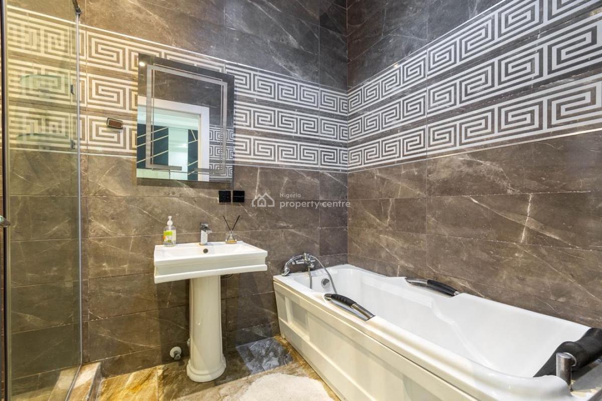 Beautifully Furnished Luxurious 5bedroom Self Compound with Snooker &, Lekki Phase 1, Lekki, Lagos, Flat / Apartment Short Let