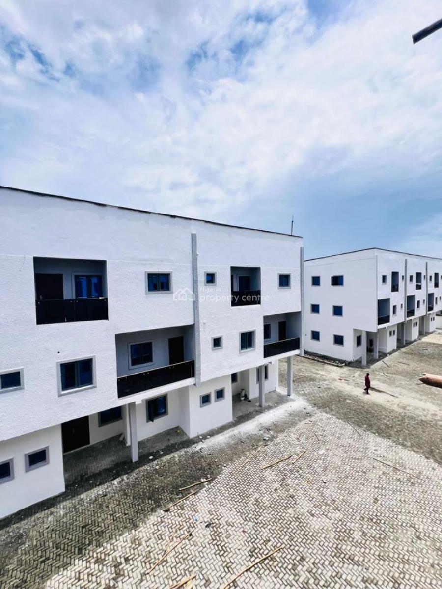 Golden Apartments in an Estate, Monastery Road, Sangotedo, Ajah, Lagos, Flat / Apartment for Sale