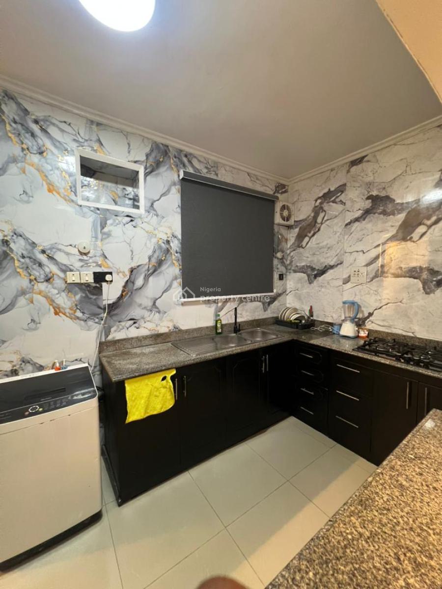 Opulent 3 Bedrooms! Apartment Located in Agungi, Osapa, Lekki, Lagos, Flat / Apartment Short Let