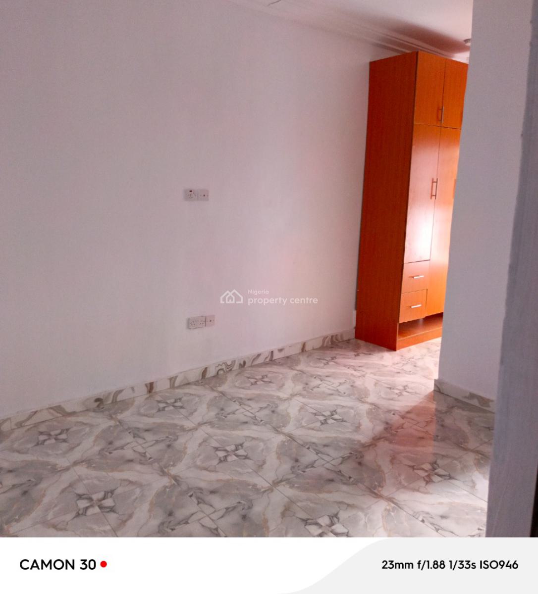 Cheapest 2 Bedroom Flat in Bucknor Estate, Isolo, Lagos, Flat / Apartment for Rent