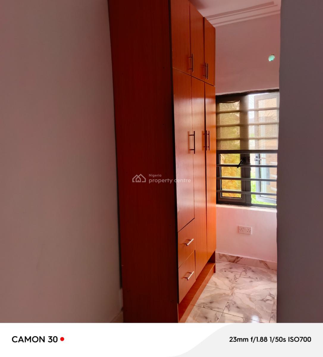 Cheapest 2 Bedroom Flat in Bucknor Estate, Isolo, Lagos, Flat / Apartment for Rent