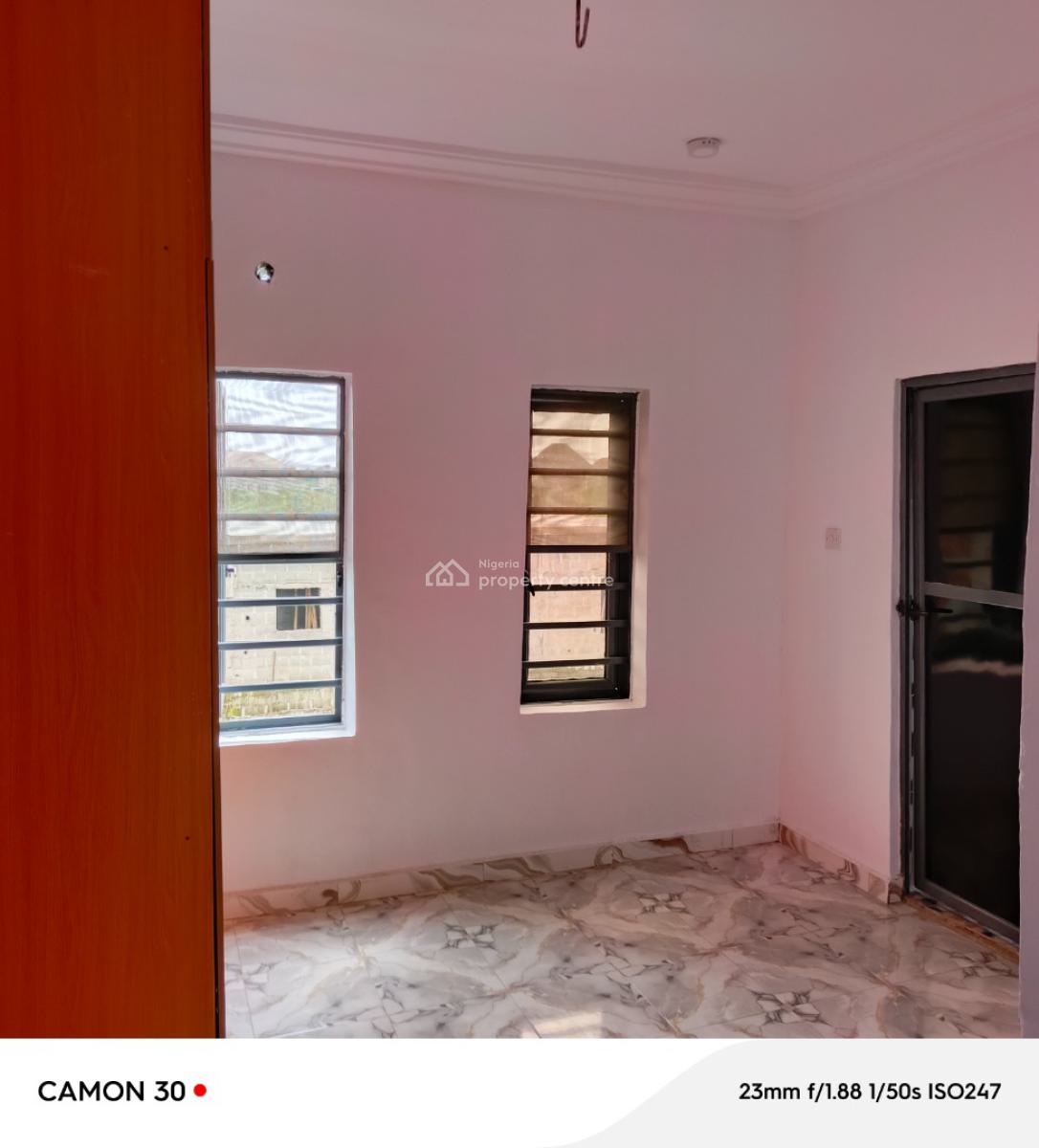 Cheapest 2 Bedroom Flat in Bucknor Estate, Isolo, Lagos, Flat / Apartment for Rent