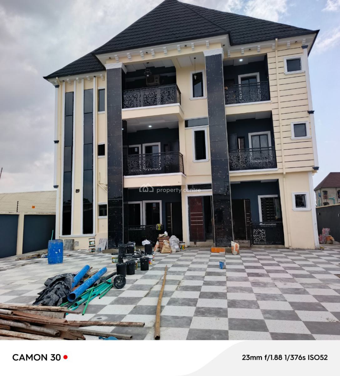 Fantastic 2 Bedroom Flat in Bucknor Estate, Isolo, Lagos, Flat / Apartment for Rent