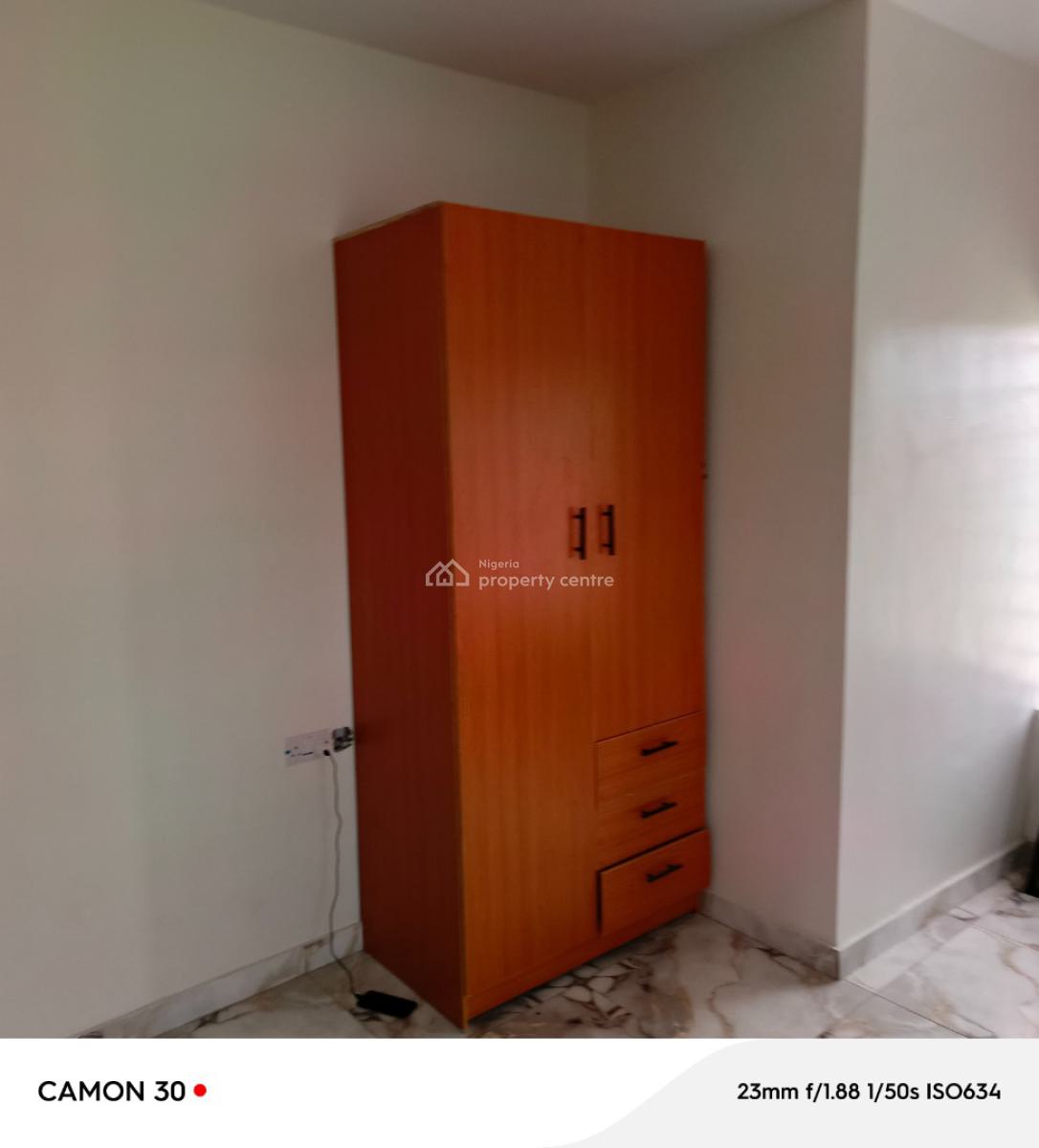 Fantastic 2 Bedroom Flat in Bucknor Estate, Isolo, Lagos, Flat / Apartment for Rent