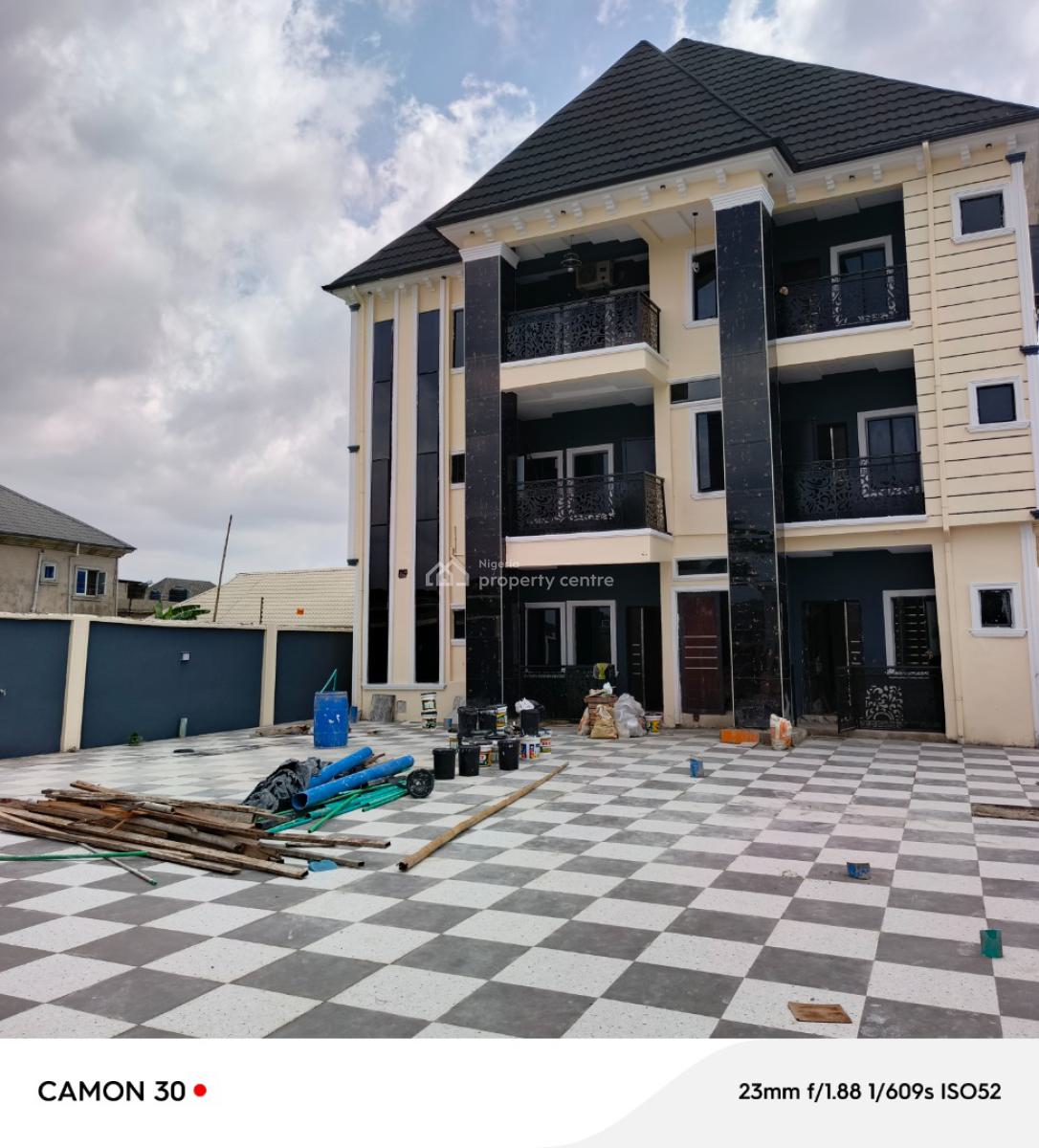 Fantastic 2 Bedroom Flat in Bucknor Estate, Isolo, Lagos, Flat / Apartment for Rent