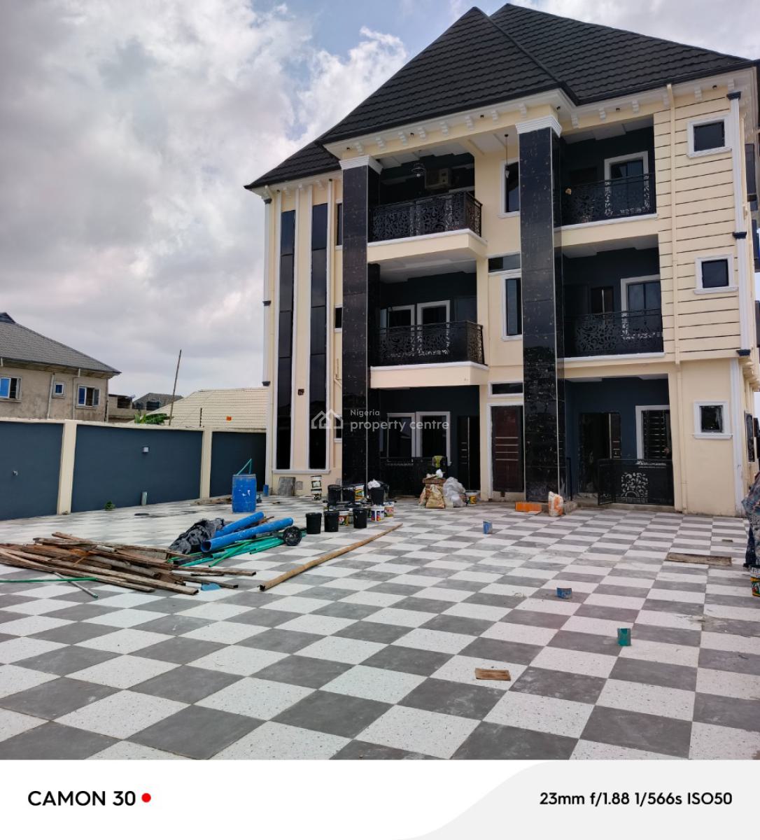 Fantastic 2 Bedroom Flat in Bucknor Estate, Isolo, Lagos, Flat / Apartment for Rent