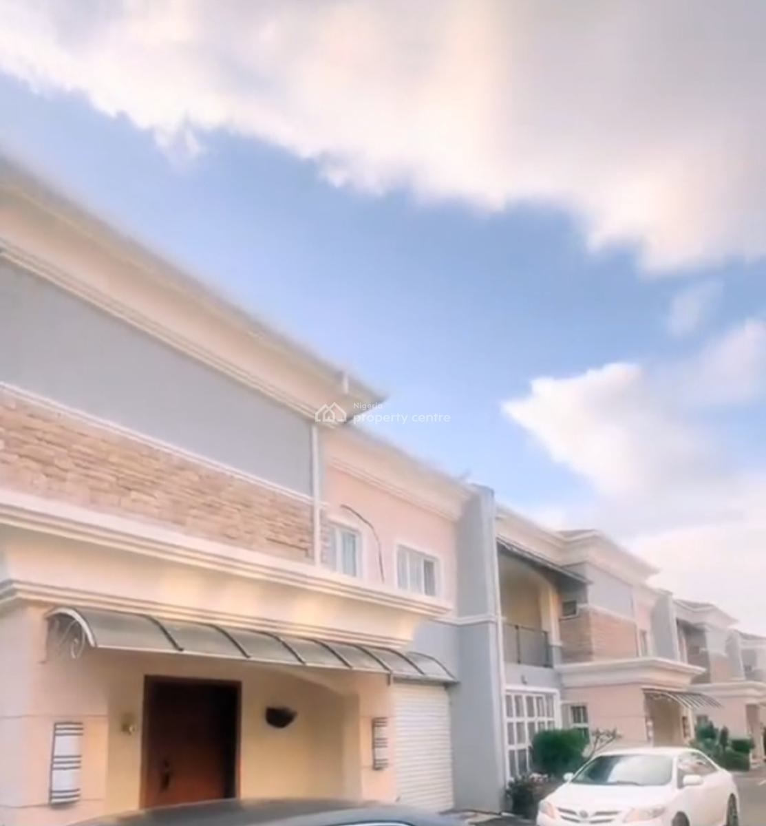 4 Bedroom Semi Detached Duplex with Bq in Utako, Utako, Abuja, Semi-detached Duplex for Sale