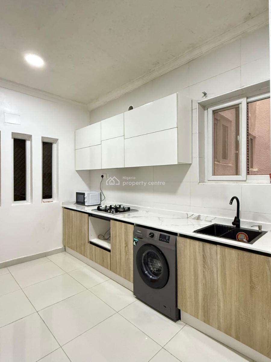 Deluxe 2 Bedroom Apartment with Pool, Gym and Ps5., Ikoyi, Lagos, Flat / Apartment Short Let