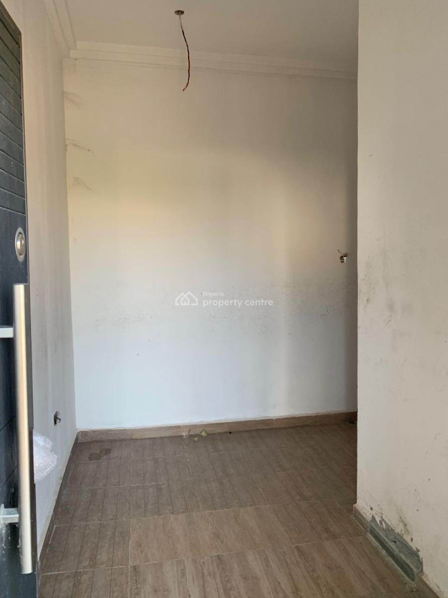 a Room Self Contained, Dantata Estate 3rd Avenue Gwarimpa, Gwarinpa, Abuja, Self Contain (single Rooms) for Rent