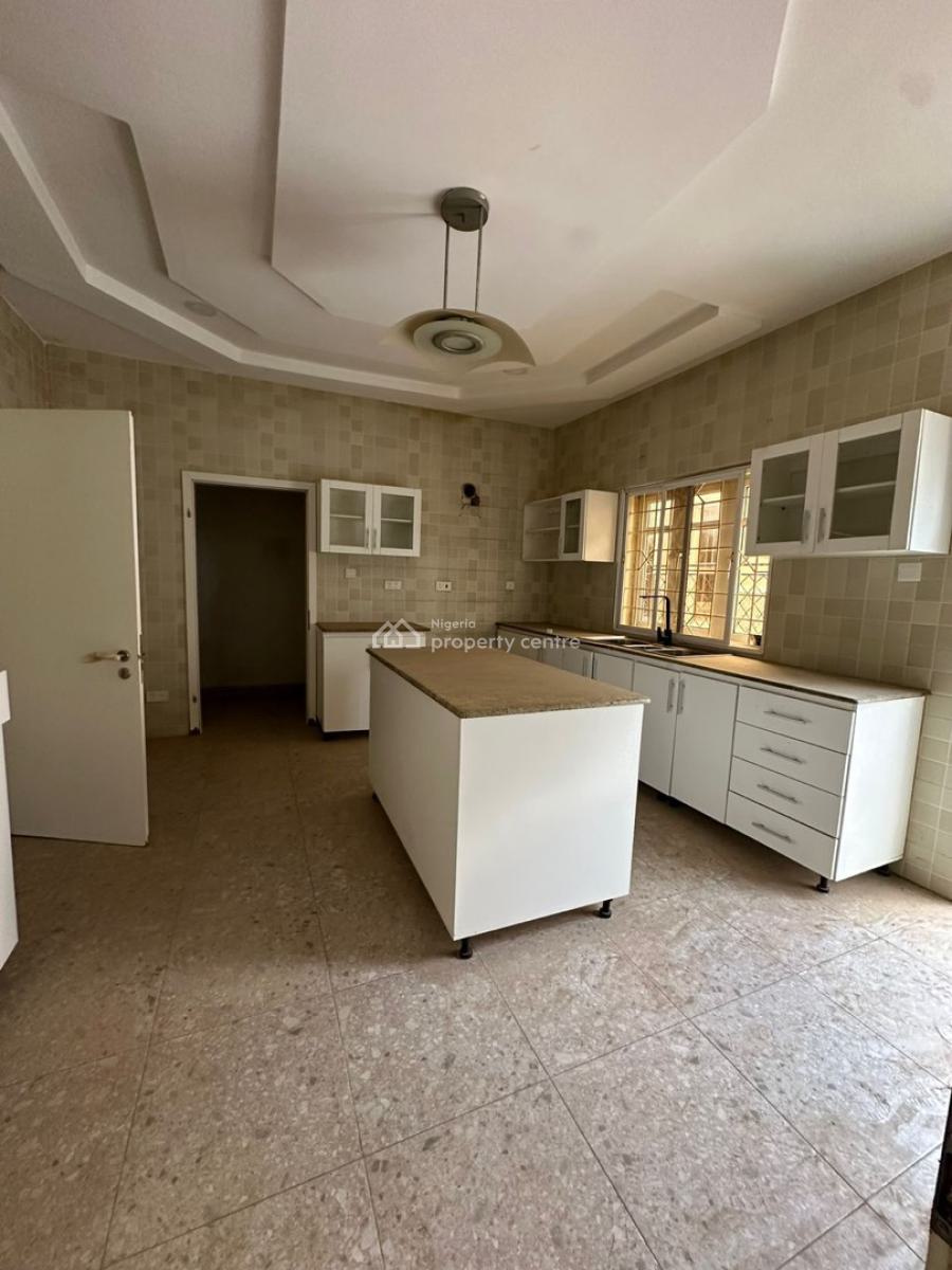 4 Bedroom Detached Bungalow 3rooms Bq, Basement, Lugbe District, Abuja, House for Sale