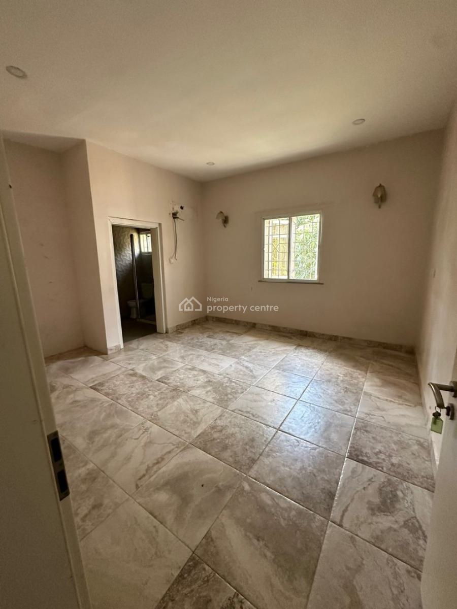 4 Bedroom Detached Bungalow 3rooms Bq, Basement, Lugbe District, Abuja, House for Sale