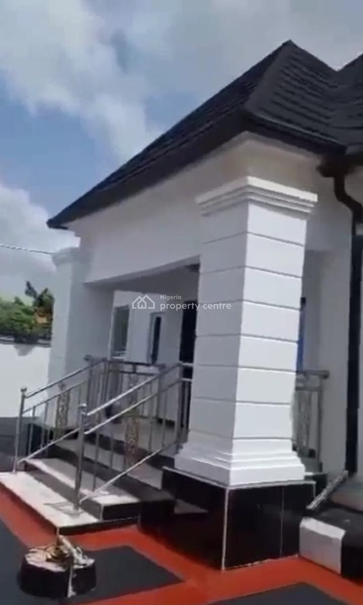 Super Standard 3flats of 2bedroomd Each All Rooms Masters Wit Pop, Location: Off Sapele Road By Back of Liberty Hotel Zion Road ,b/c, Benin, Oredo, Edo, House for Sale