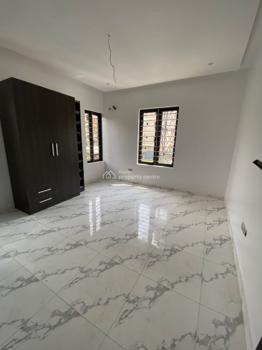 5 Bedroom Semi Detached House, Off Oduduwa Crescent, Ikeja Gra, Ikeja, Lagos, Semi-detached Duplex for Rent