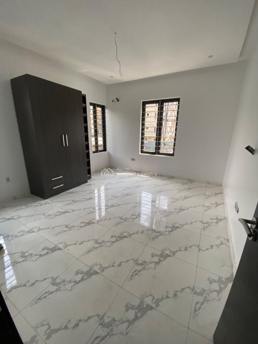 5 Bedroom Semi Detached House, Off Oduduwa Crescent, Ikeja Gra, Ikeja, Lagos, Semi-detached Duplex for Rent