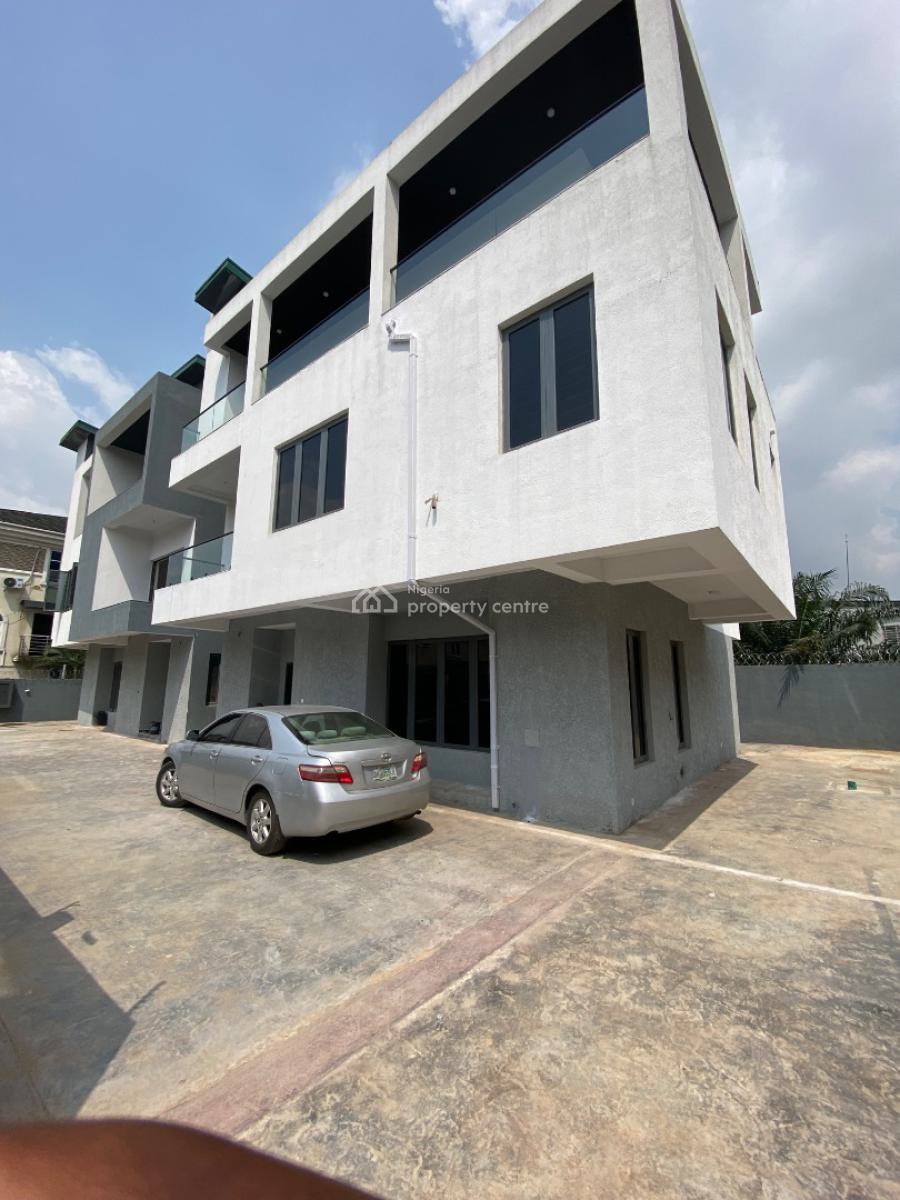 5 Bedroom Semi Detached House, Off Oduduwa Crescent, Ikeja Gra, Ikeja, Lagos, Semi-detached Duplex for Rent