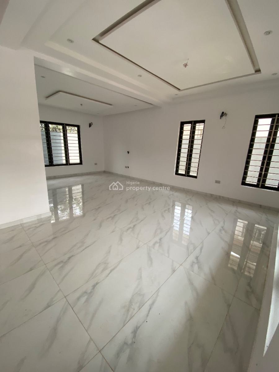 5 Bedroom Semi Detached House, Off Oduduwa Crescent, Ikeja Gra, Ikeja, Lagos, Semi-detached Duplex for Rent