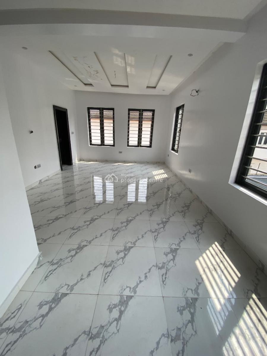 5 Bedroom Semi Detached House, Off Oduduwa Crescent, Ikeja Gra, Ikeja, Lagos, Semi-detached Duplex for Rent