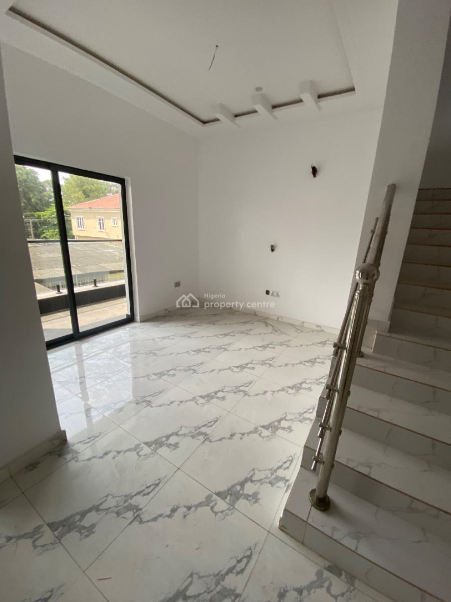 5 Bedroom Semi Detached House, Off Oduduwa Crescent, Ikeja Gra, Ikeja, Lagos, Semi-detached Duplex for Rent