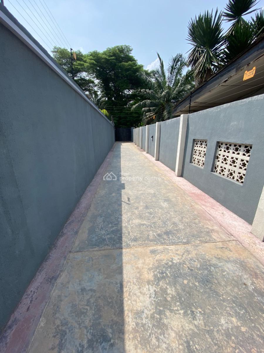 5 Bedroom Semi Detached House, Off Oduduwa Crescent, Ikeja Gra, Ikeja, Lagos, Semi-detached Duplex for Rent