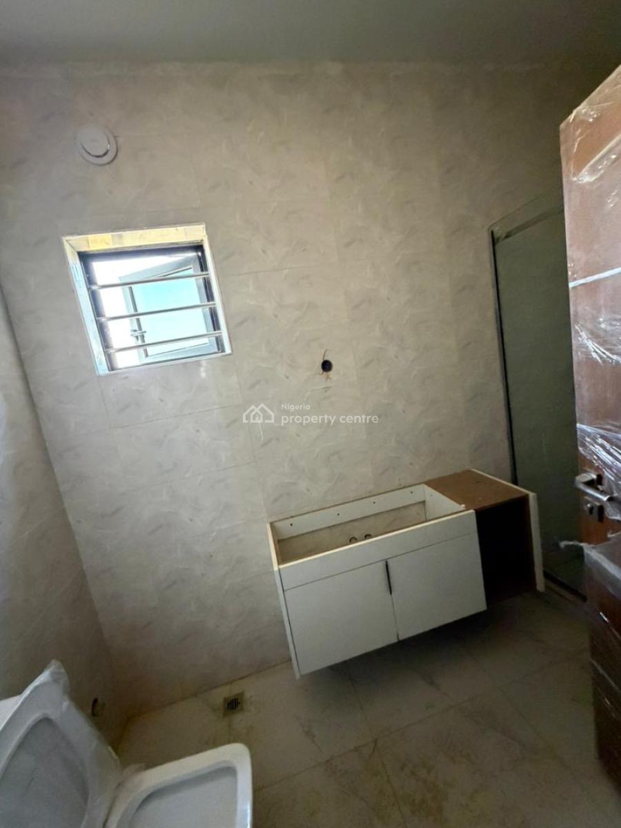Automated 4bedroom Tarrece Duplex with Bq, Guzape, Guzape District, Abuja, Terraced Duplex for Sale