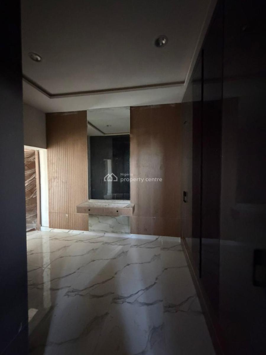 Automated 4bedroom Tarrece Duplex with Bq, Guzape, Guzape District, Abuja, Terraced Duplex for Sale