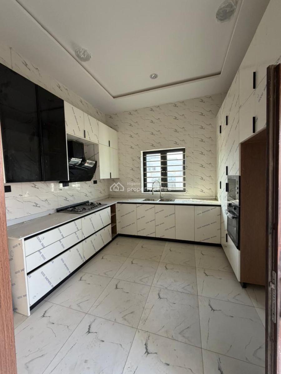 Automated 4bedroom Tarrece Duplex with Bq, Guzape, Guzape District, Abuja, Terraced Duplex for Sale