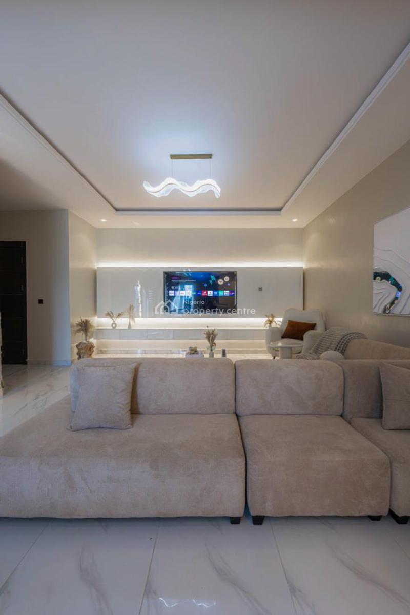 Luxurious 3 Bedroom Apartment, Lekki Phase 1, Lekki, Lagos, Flat / Apartment Short Let