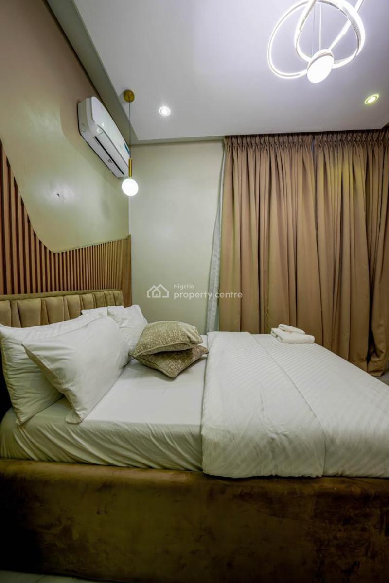 Luxurious 3 Bedroom Apartment, Lekki Phase 1, Lekki, Lagos, Flat / Apartment Short Let
