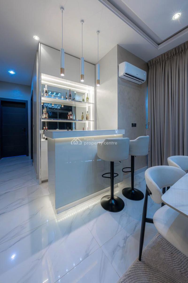 Luxurious 3 Bedroom Apartment, Lekki Phase 1, Lekki, Lagos, Flat / Apartment Short Let