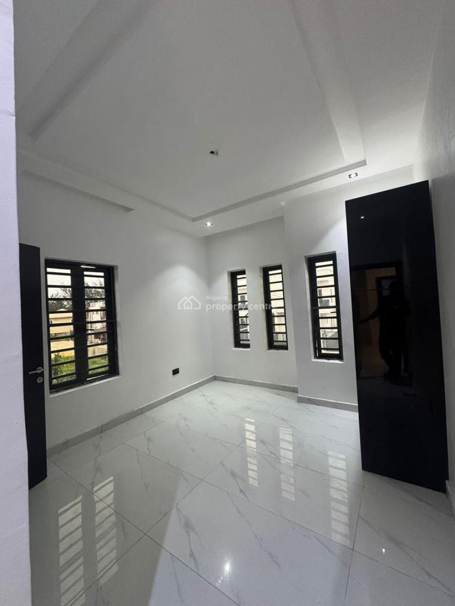 One-of-a-kind Detached House  4-bedroom with Bq in Ikota, Ikota, Lekki, Lagos, Detached Duplex for Sale