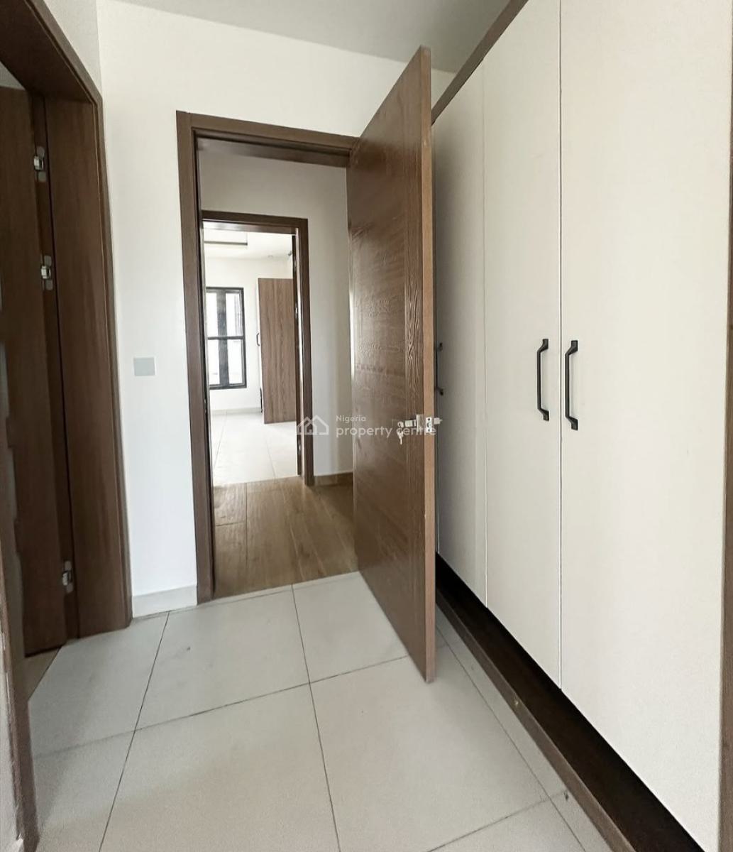 Modern 2 Bedroom Apartment, Ikate, Lekki, Lagos, Block of Flats for Sale