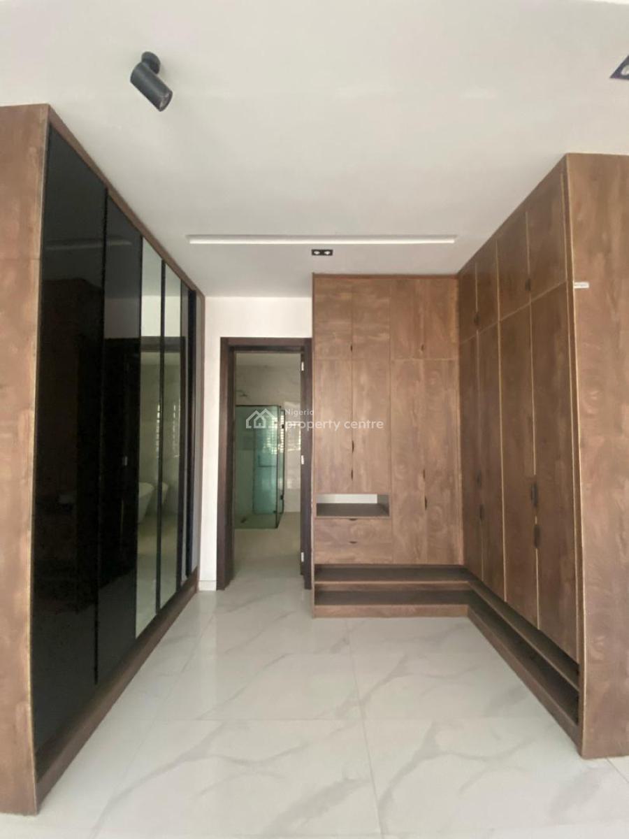 Unparalleled Value! 5-bedroom Duplex with Spacious Parking & Balcony, Ikota, Lekki, Lagos, Detached Duplex for Sale