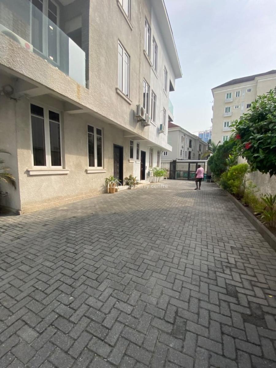 3 Bedrooms Semi-detached House*_with Bq, House on 3floors, Parkview, Ikoyi, Lagos, Semi-detached Duplex for Rent