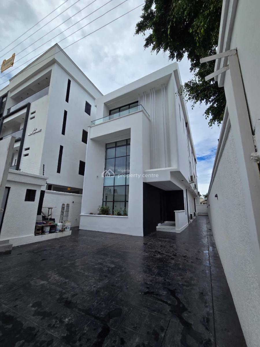 Gorgeous 4 Bedroom Duplex with a Pool,bq,cinema, Lekki Phase 1, Lekki, Lagos, House for Sale
