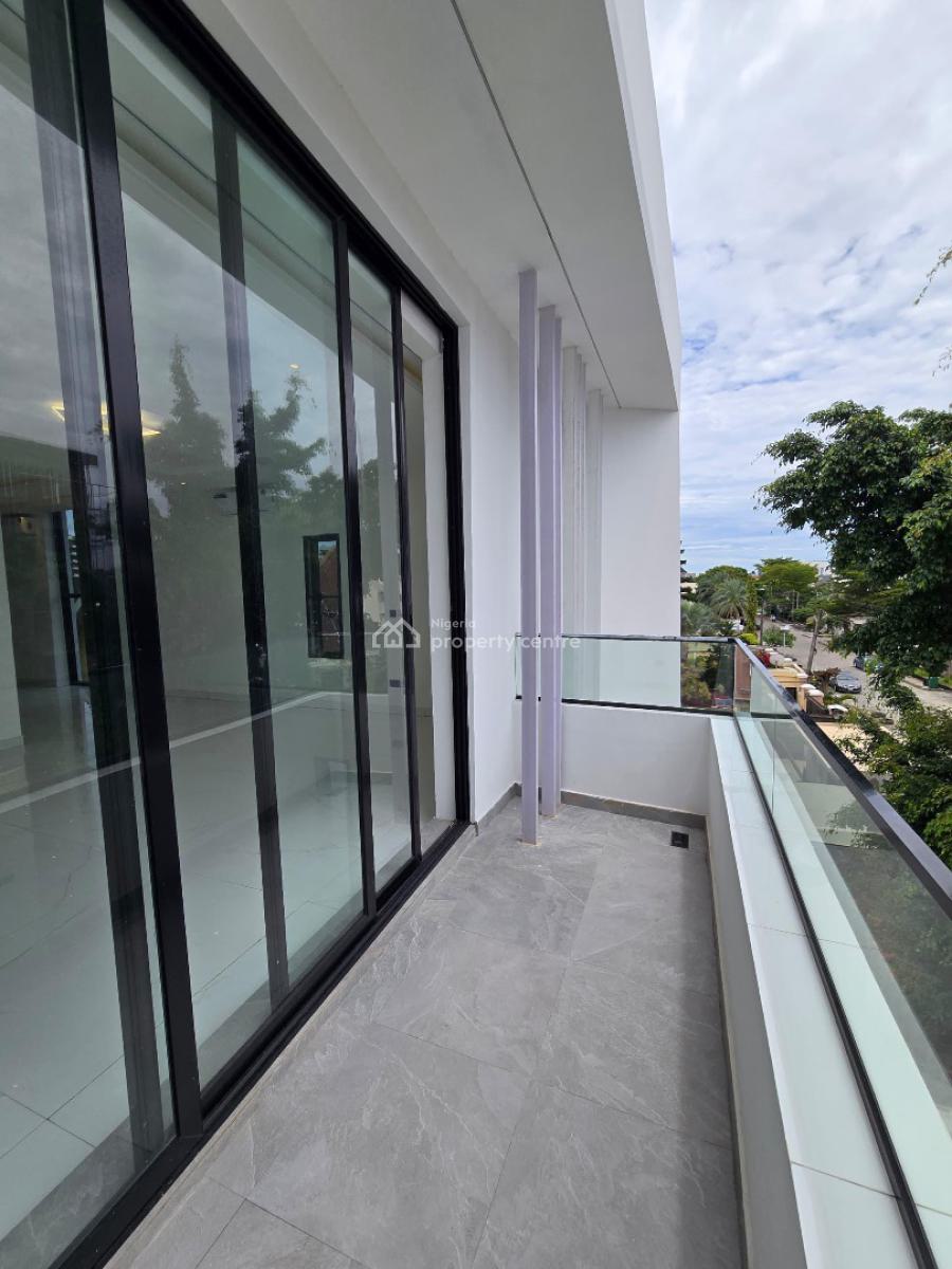 Gorgeous 4 Bedroom Duplex with a Pool,bq,cinema, Lekki Phase 1, Lekki, Lagos, House for Sale