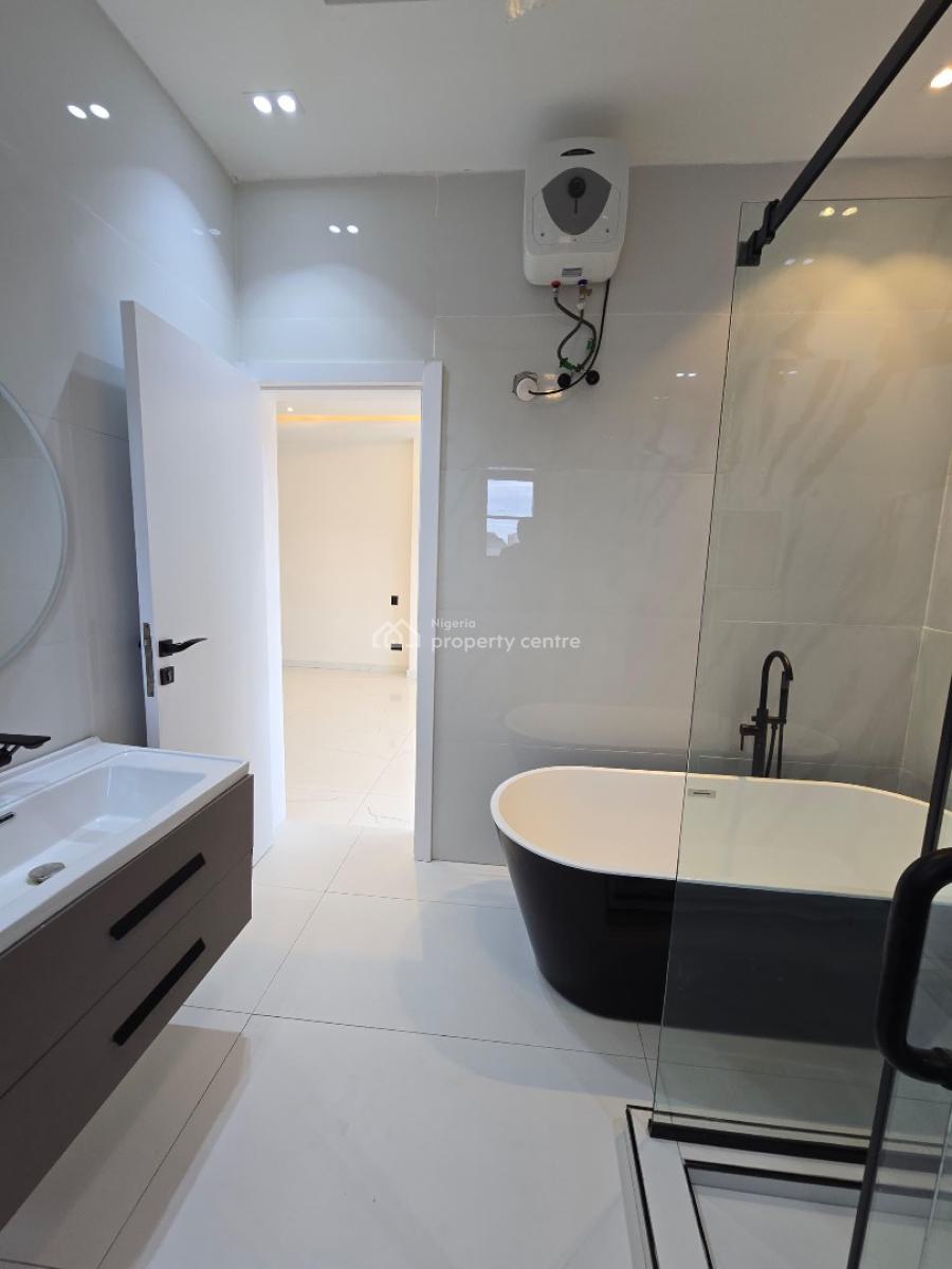 Gorgeous 4 Bedroom Duplex with a Pool,bq,cinema, Lekki Phase 1, Lekki, Lagos, House for Sale