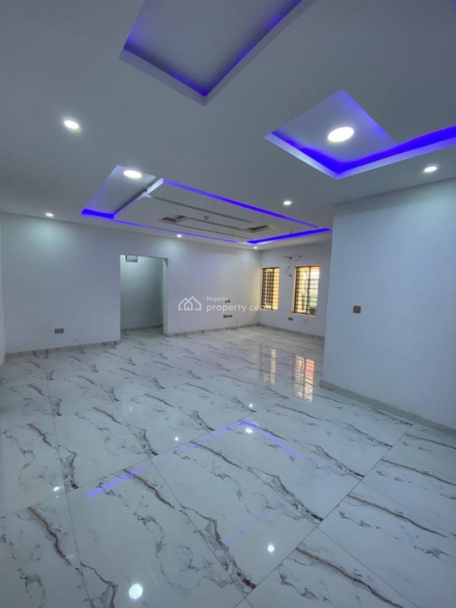 Aesthetically Pleasing 2 Bedroom Apartment with a Bq, Lekki Phase 1, Lekki, Lagos, Flat / Apartment for Sale