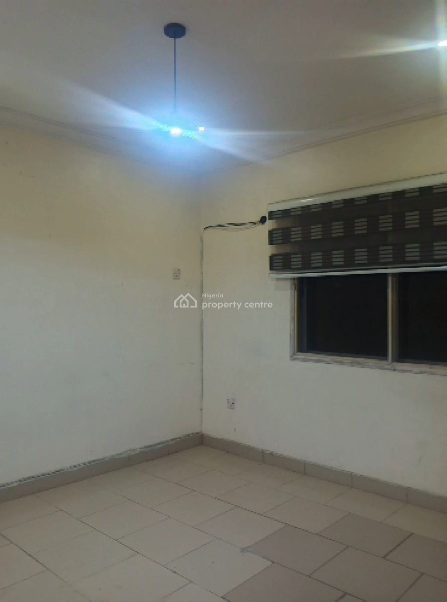 3 Bedroom Flat, Off Commercial Avenue, Sabo, Yaba, Lagos, Flat / Apartment for Rent