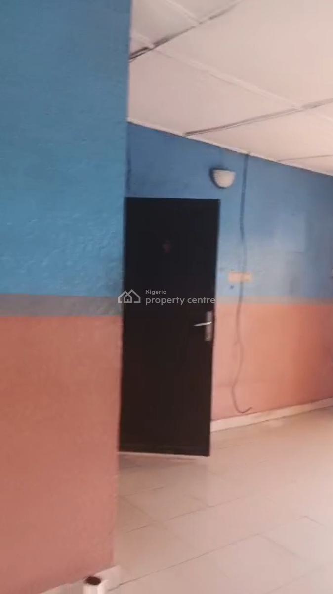 3 Bedroom Flat, Alagomeji, Yaba, Lagos, Flat / Apartment for Rent