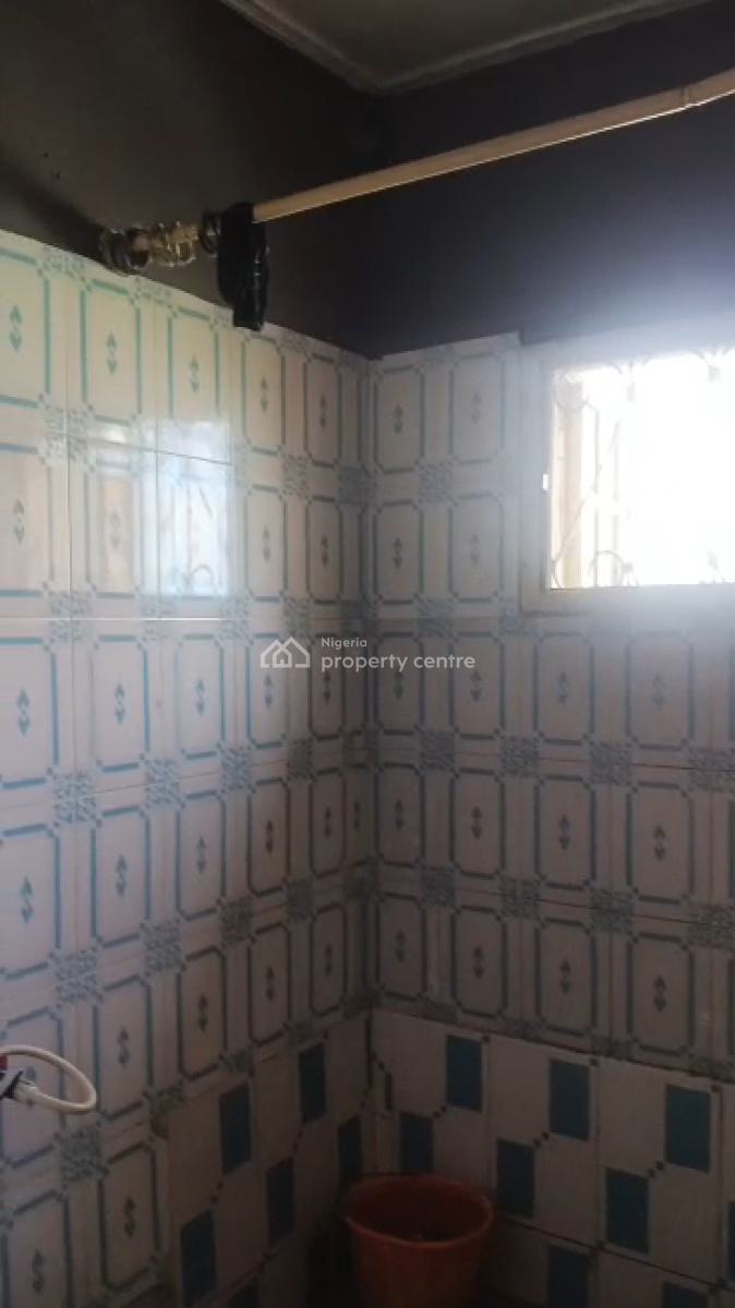 3 Bedroom Flat, Alagomeji, Yaba, Lagos, Flat / Apartment for Rent