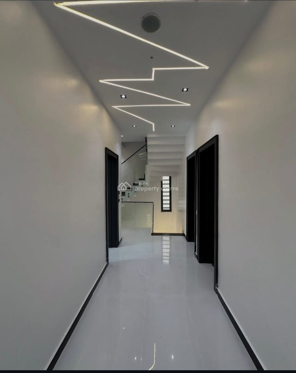 5 Bedroom House with a Playground, Ologolo Lekki, Lekki, Lagos, Detached Duplex for Sale