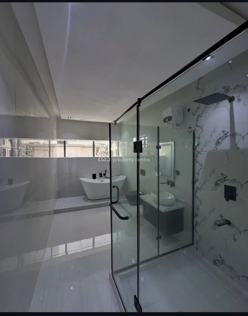 5 Bedroom House with a Playground, Ologolo Lekki, Lekki, Lagos, Detached Duplex for Sale