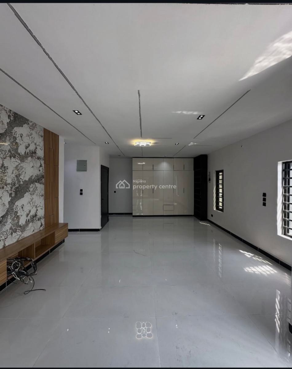 5 Bedroom House with a Playground, Ologolo Lekki, Lekki, Lagos, Detached Duplex for Sale