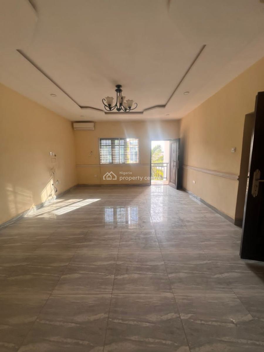 a Well-built Serviced & Spacious 3-bedroom Flat, Jahi, Abuja, Flat / Apartment for Rent
