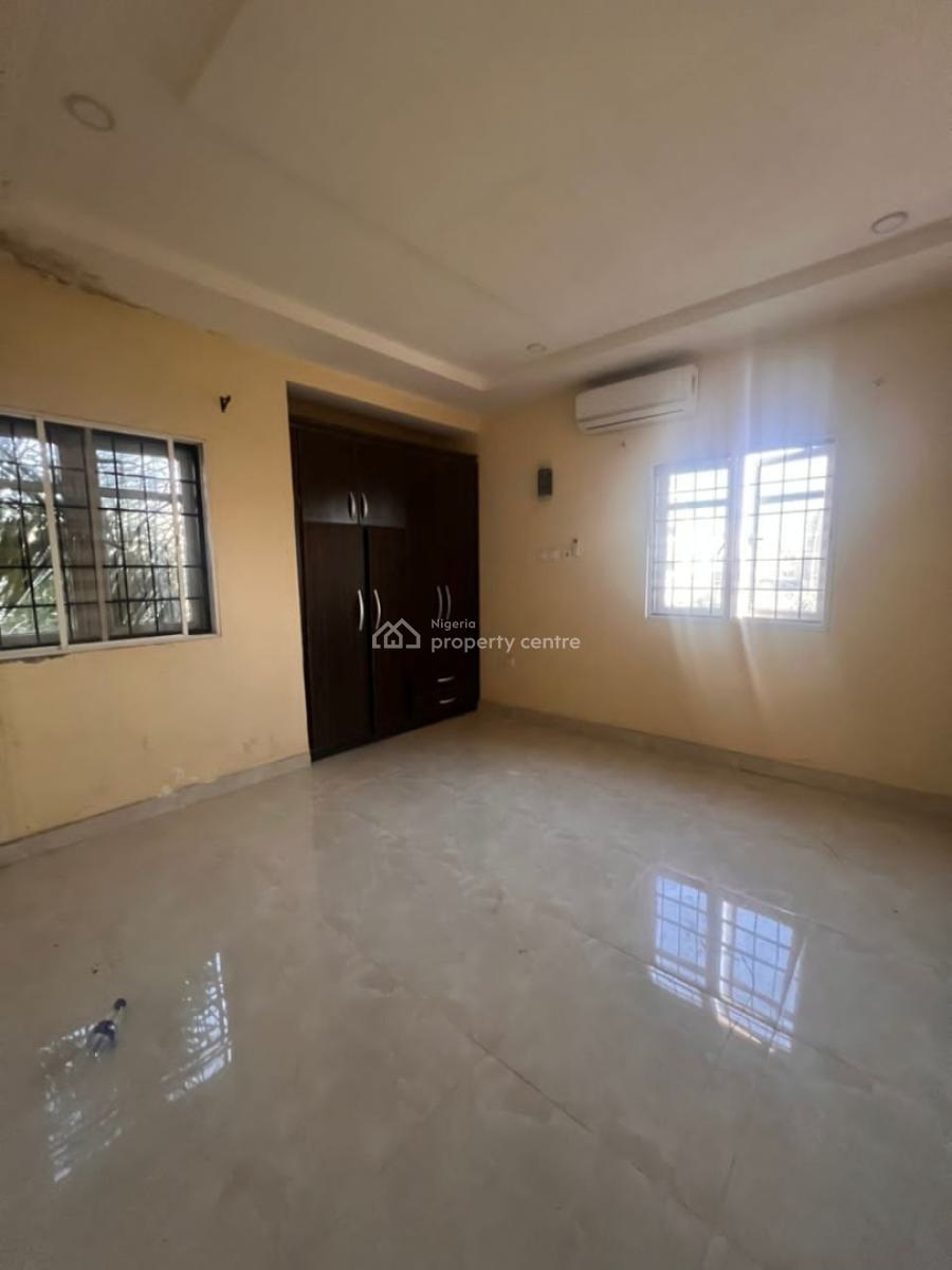 a Well-built Serviced & Spacious 3-bedroom Flat, Jahi, Abuja, Flat / Apartment for Rent
