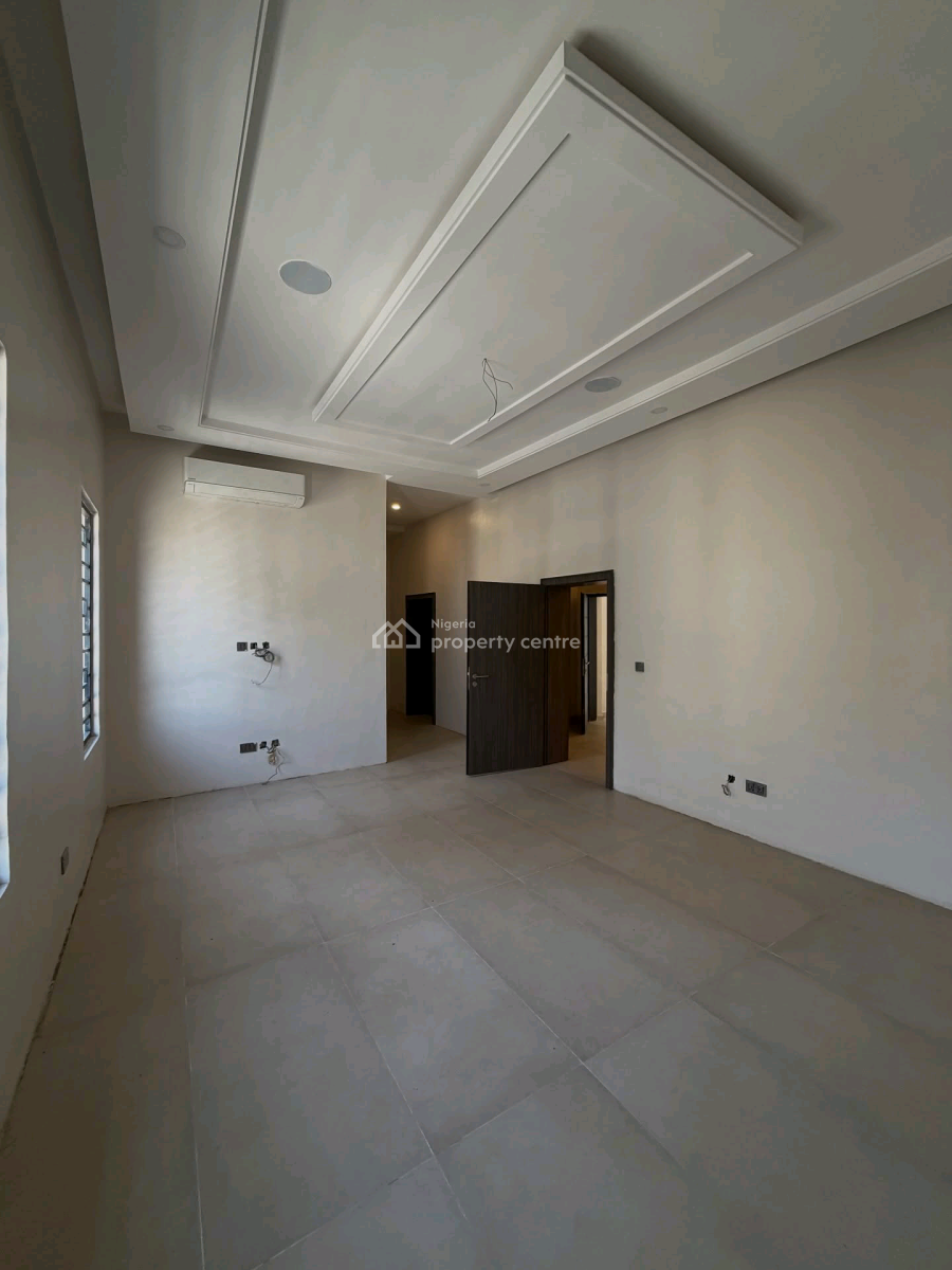 Solid Home with Everything You Need in a Good Location, Guzape District, Abuja, House for Sale