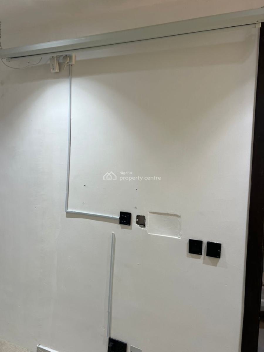 Furnished 3 Bedrooms Penthouse, Lekki Phase 1, Lekki, Lagos, Flat / Apartment for Sale