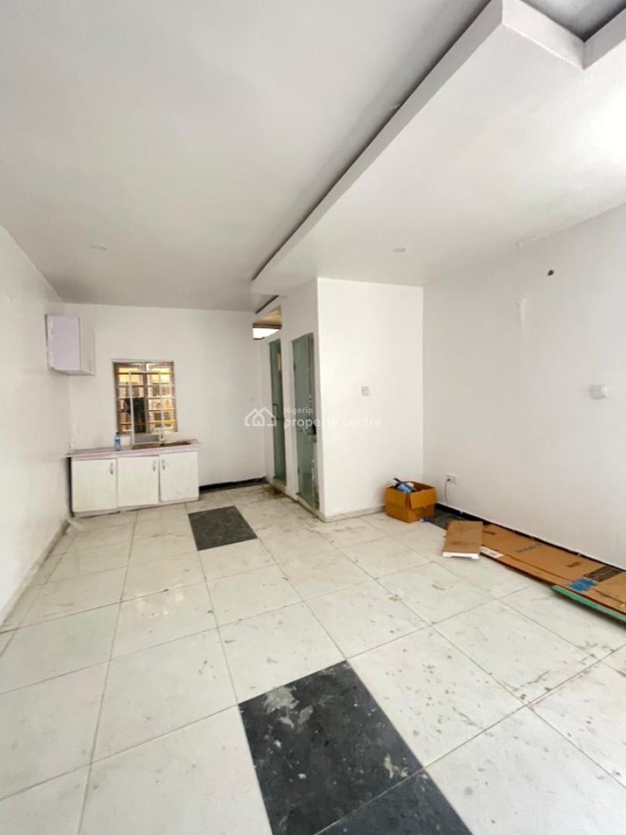 Self Con with Open Plan Kitchen, Chevron, Lekki Phase 2, Lekki, Lagos, Self Contain (single Rooms) for Rent